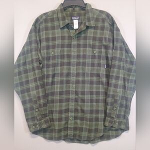 Patagonia Men’s Organic Cotton Plaid Flannel Shirt Green Size Large